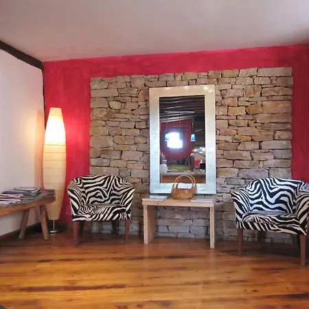 La Casa Del Cura De 여관 4*