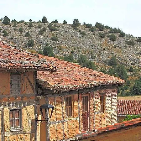 La Casa Del Cura De Han/Misafirhane 4*